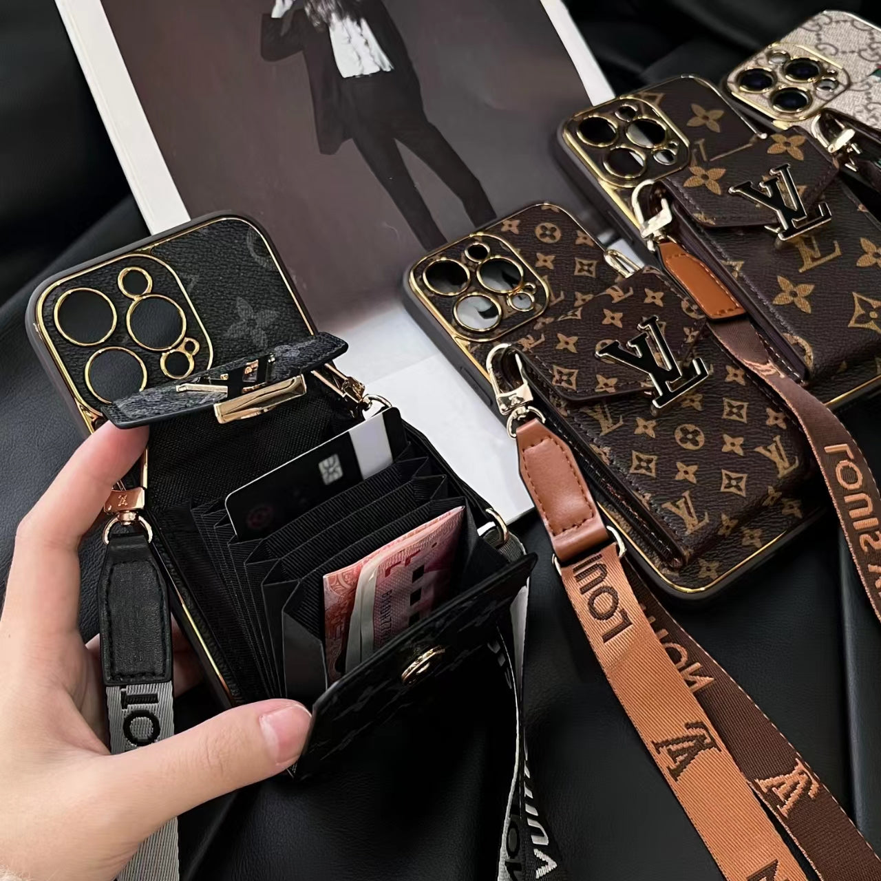 🔥 Étui en cuir antichoc à couverture complète avec portefeuille et sangle pour téléphone, étui pour iPhone avec monogramme