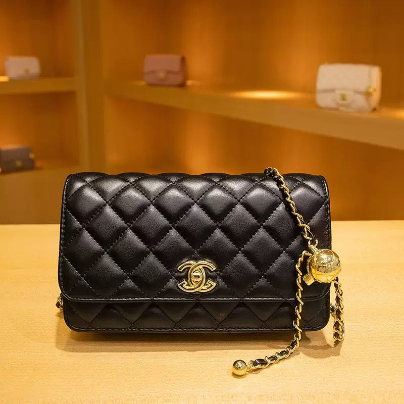 Wallet On Chain Shiny Lambskin Pearls Gold Tone Metal